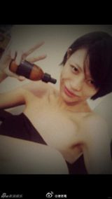 组图：曝汪峰旧爱名模照片 曾为其生育一女