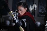 高清图：《箭在弦上》造型抢眼 蒋欣箭法高强