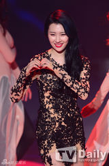 组图：CNBLUE录《The Show》 ToHeart表现抢眼