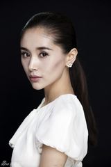 组图：王子文全新写真曝光 尽展青春俏丽