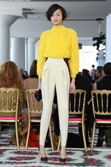 组图：19岁名模刘旭连登伦敦纽约国际时装周