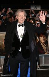组图：《霍比特人》伦敦首映 威廉王子大驾光临