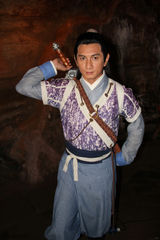 组图：探班吴奇隆马苏山洞拍激情戏