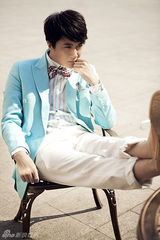 高清图：迟帅春日大片英伦风深沉儒雅