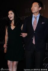 组图：大S汪小菲夫妻档甜蜜亮相晒幸福