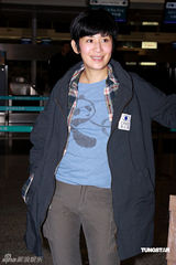 幻灯图：吴君如担任儿童大使 前往印度探访贫童