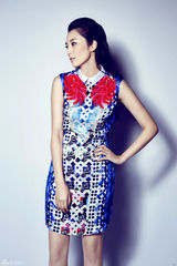 组图：吴佩慈冰火写真曝光 诠释温暖性情