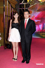 高清组图：徐子珊低胸上阵 诸葛梓岐小鸟依人