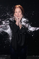 组图：温岚湿身拍《脑海有浪》MV 花絮曝光