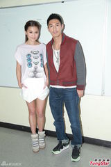 组图：罗家英《奖门人》亮相 周秀娜关楚耀同场