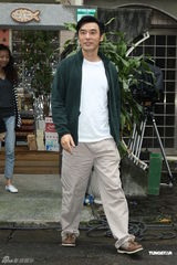 组图：《梦十七》台北取景 隋棠兴奋和钟镇涛合影