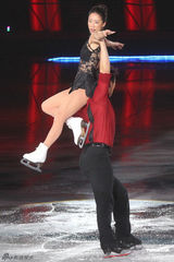 组图：杰西卡-帕克台北时尚代言 范晓萱等助阵