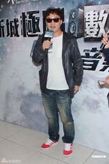 组图：陈奕迅不怕得罪谢安琪 吴雨霏否认整容