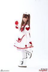 组图：许雅涵卖萌萝莉女仆造型吸睛