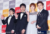 组图：刘在石UEE等韩众星亮相KBS演艺大奖红毯