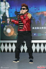 组图：吴宗宪康康为高凌风追思会宣传