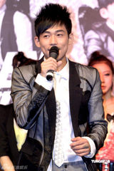 幻灯：苏醒推出新专辑 师兄王力宏录VCR祝福