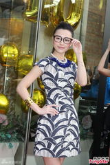 组图：文咏珊微胖勤减肥 避谈绯闻男友谢霆锋