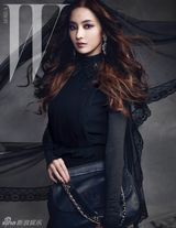 组图：韩星韩彩英产后首拍杂志写真秀完美身材