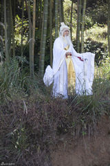 组图：《爸爸》老爸变装逗萌娃 小猪赛跑趣味多