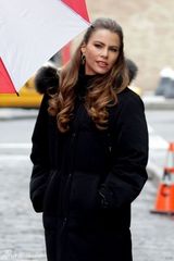 组图：索菲亚-维加拉摩登现身《衰落舞男》片场