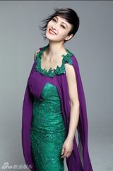 组图：马睿最新写真风情万种尽显熟女魅力