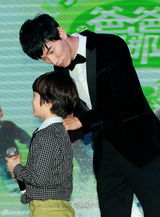 组图：天天自曝约Cindy下午茶：就像老婆一样