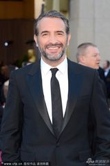 组图：上届影帝让-迪雅尔丹亮相魅力十足