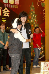 高清组图：相信音乐群星圣诞夜上海开唱 