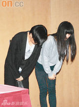 幻灯组图：阿Sa(蔡卓妍)郑中基深情泪眼宣布离婚 绝无第三者