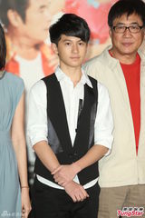 组图：獒犬林晖闵为新片造势 五月天携师弟助阵