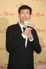 组图：《杨家将》赴台宣传 郑伊健低调谈婚事