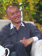 幻灯图：聂远携妻做客《静距离》透露浪漫求婚细节