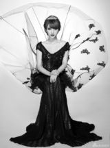 组图：柳岩暗黑女王写真曝光 蕾丝飞舞狂野性感