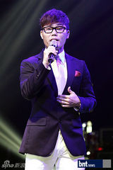 组图：4minute等出演第9届希望音乐会展