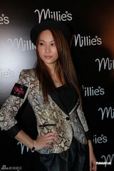 组图：林峰徐子珊出席活动 皆表态不会离开无线