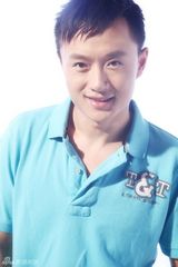 高清图：吴健玩转运动写真 气质阳光宛如邻家男孩