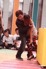 组图：吴宗宪开心过生日赞爱女 避谈高凌风婚变