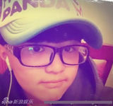 组图：金龟子刘纯燕13岁可爱女儿私房照