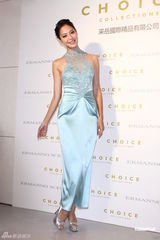 组图：白歆惠时尚活动性感走秀 感情稳定不急结婚