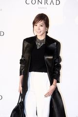 高清组图：李孝利神话Eric秀智等出席严泰雄婚礼