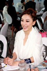 幻灯图集：应采儿计划生BB 称曾与很多男孩接吻