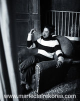 组图：朱镇模拍时尚杂志写真 深邃眼神展魅力