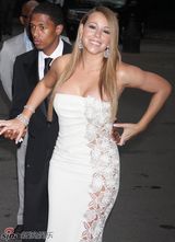 高清组图：玛丽亚-凯莉携老公秀爱