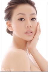 幻灯图：熊梓伊做客时尚栏目 环球小姐完美蜕变