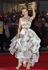 高清图：《欲望都市2》东京首映 帕克礼服最美