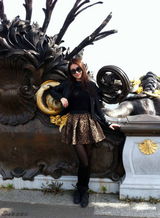 组图：熊黛林米兰拍靓丽写真 意大利街头有艳遇