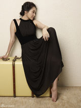 组图：许晴为杂志拍写真 诠释女性的温婉优雅