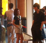 组图：谢安琪密会神秘男子 短时间换装耐人寻味