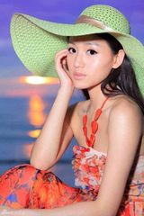 组图：《乱世佳人》苏青清新写真显大气